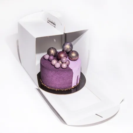 Boite pour cake designer avec gâteaux dedans Boite pour cake designer avec gâteaux dedans