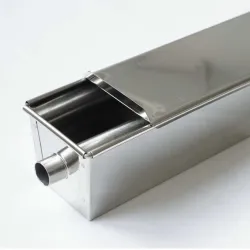 MOULE À CAKE EN INOX AVEC COUVERCLE ET INSERT TUBE